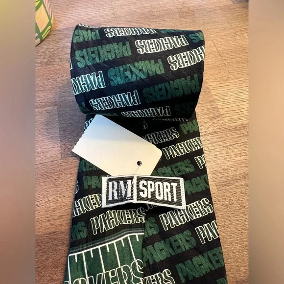 BNWT 1996 Vintage RV Sport Packers Green and Yellow Tie - Picture 2 of 6